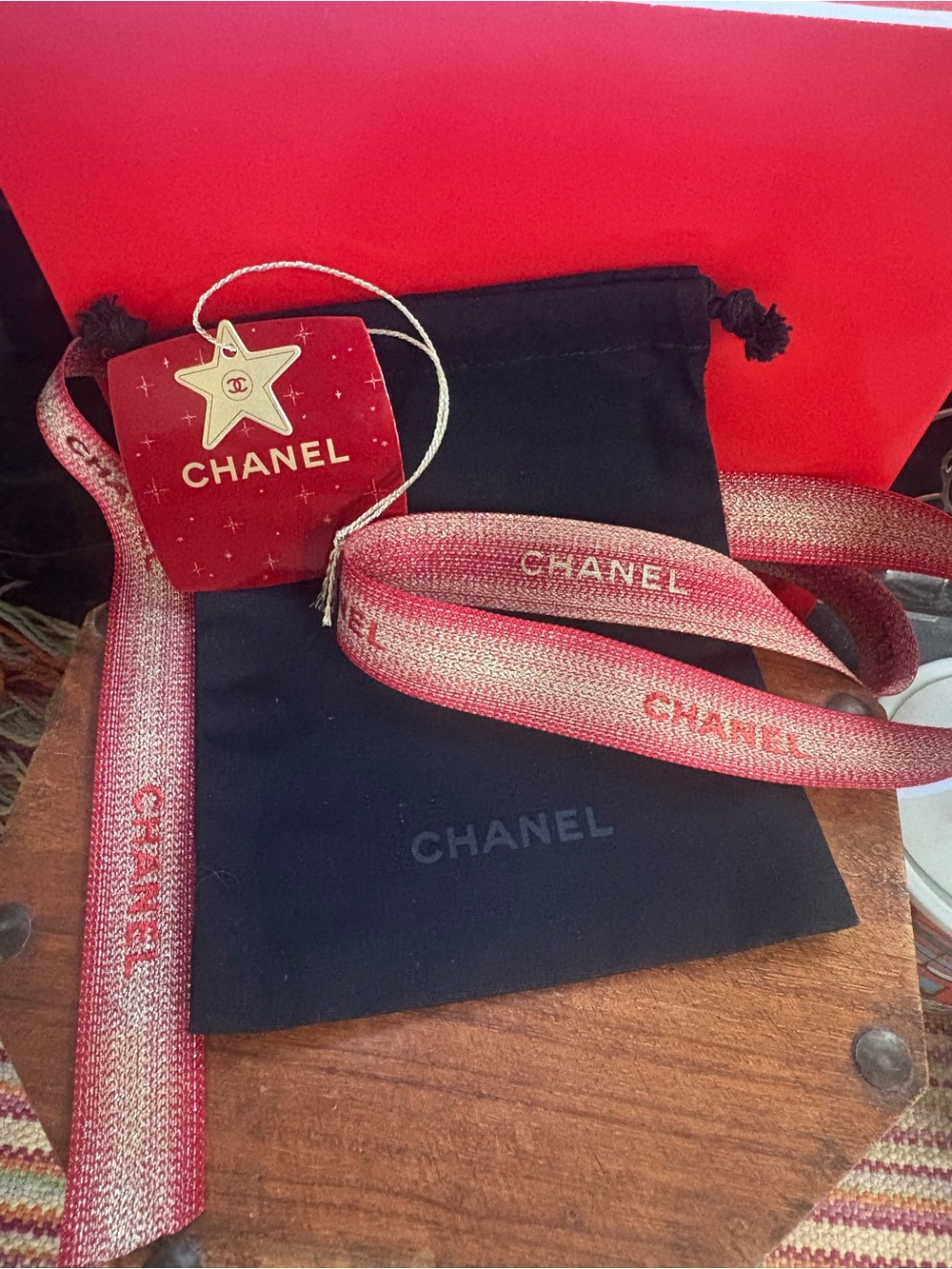 CHANEL Gift Set (Pouch, Ribbon, and CC Name Tag) 3Fer NWOT